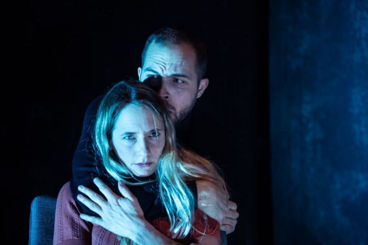 Må man le af angsten? I den grad! Hvis man&nbsp;tør.