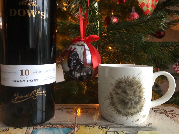 Welcome to the jungle. (Om Søren Brostrøm blikket, julefedt, den nøjsomme hjerne, om at være mester i afsavn og struktur på forhånd og om måske at løbe gennem morgenmørket på udkig efter en bunke blade, stor nok til at kunne rumme en mand på 185 cm og eventuelt et&nbsp;pindsvin)