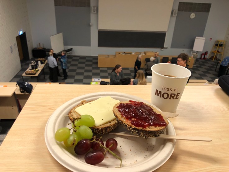 En køn kop kaffe – Eftertanker om autisme og&nbsp;kønsidentitet.